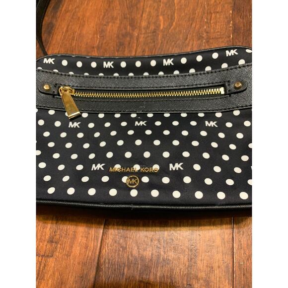 Michael Kors Jet Set Charm Black Nylon Polka Dot Bag East West Camera Crossbody - Picture 4 of 9